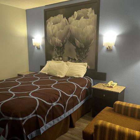 ซูเปอร์ 8 บาย วินด์แฮม คลีฟแลนด์ เท็กซัส Hotel ภายนอก รูปภาพ